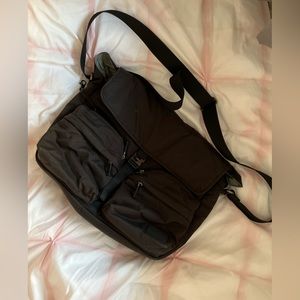 TUMI messenger /laptop bag